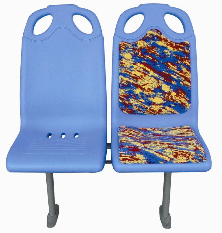 Le muffe hanno modellato i sedili di plastica del bus di una volta, sedili comodi del bus resistenti alla corrosione