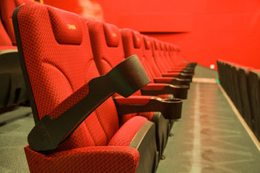 Mobilia della stanza del teatro professionale, superficie curva del rivestimento della polvere della disposizione dei posti a sedere del teatro